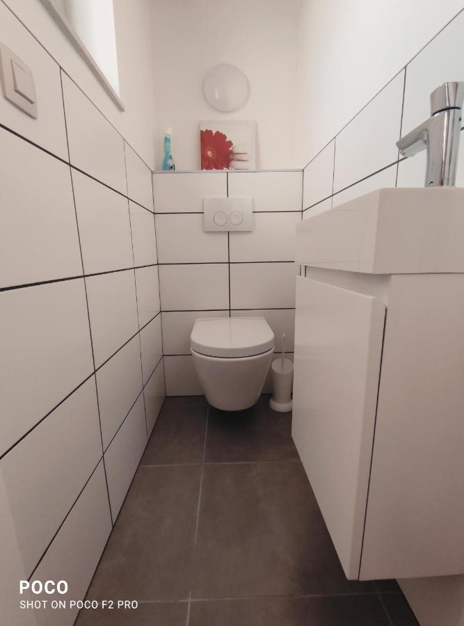Vakantiewoning Polderhuis 10, Airco En Verwarming In Alle Kamers, Prive Parkeerplaats En Afgesloten Tuin コクセッド エクステリア 写真
